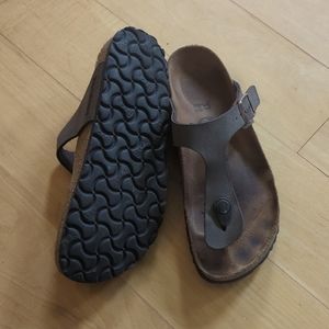 Birkenstock Gizeh Sandal, like new